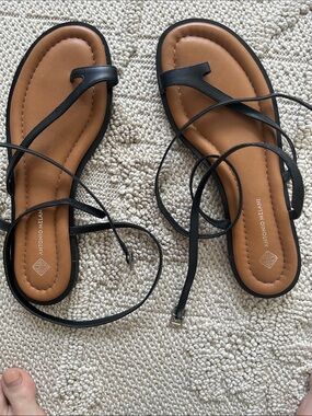ANTONIO MELANI Black Strappy Wrap-Thong Sandals with Tan Footbed